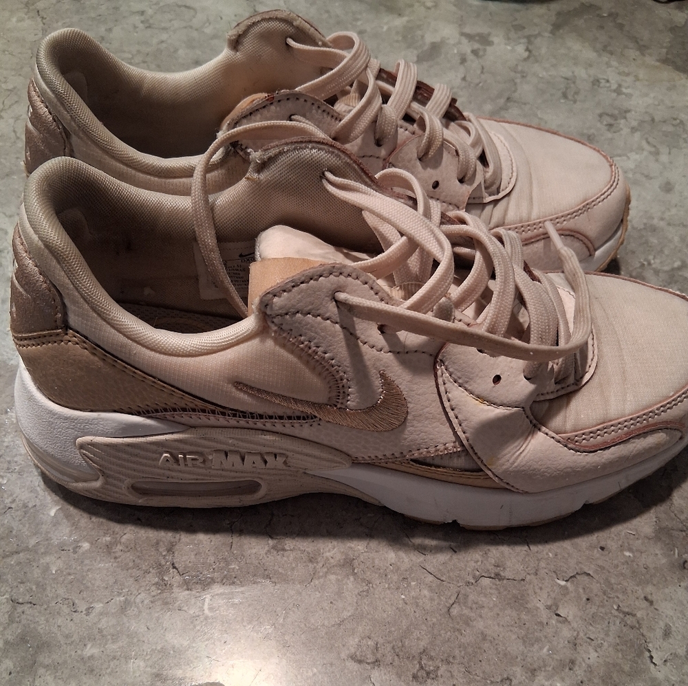 Nike Air Max Pink Sneakers